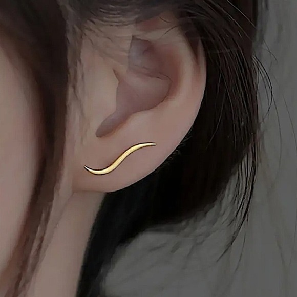 Gold Ear Climber Earring - Picture 2 of 3